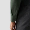 dark green wrinkle free flanell shirt 2024 09 06T130050782Z.webp